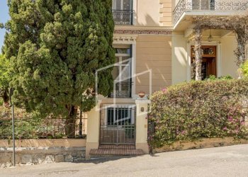 Facciata - Villa via Massimo d'Azeglio, 1, Bordighera - photo 40