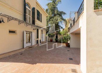 Cortile interno - Villa via Massimo d'Azeglio, 1, Bordighera - photo 42