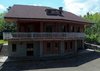 Facciata - Villa via Provinciale, Cerretto Langhe - foto 9