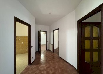 Corridoio - Villa via Provinciale, Cerretto Langhe - foto 15