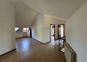 Camera da letto - Villa via Provinciale, Cerretto Langhe - foto 43