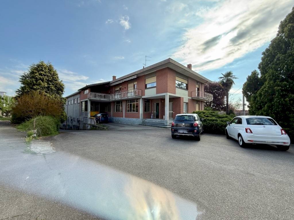 Facciata - Casa indipendente via Chiebbia, 12, Ronco Biellese - foto 2