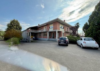 Facciata - Casa indipendente via Chiebbia, 12, Ronco Biellese - foto 2