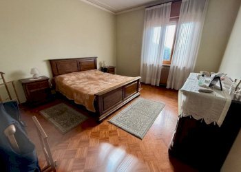 Camera da letto - Independent house via Chiebbia, 12, Ronco Biellese - photo 4