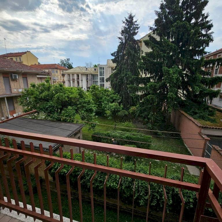 Balcone - Trilocale via Duca d'Aosta, 7, Asti - foto 3