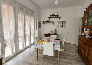 Salone - Trilocale via Duca d'Aosta, 7, Asti - foto 14