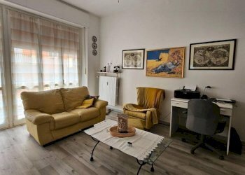 Soggiorno - Trilocale via Duca d'Aosta, 7, Asti - foto 19