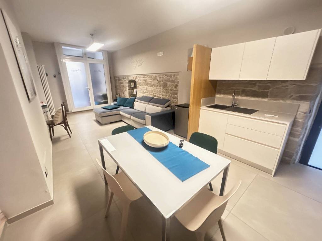 Cucina - Stable - Palace piazza Camillo Benso di Cavour, 7, Bitonto - photo 1