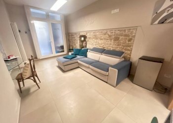 Salone - Stable - Palace piazza Camillo Benso di Cavour, 7, Bitonto - photo 5