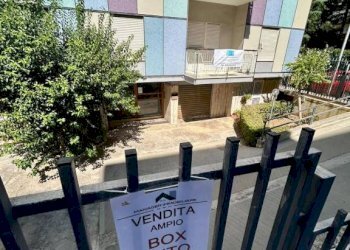 Facciata - Box via Cardinale Marcello Mimmi, 15, Bari (neighborhood Poggiofranco) - photo 3