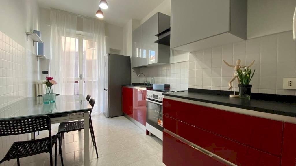 Cucina - Trilocale via Pavia, 6/2, Milano - foto 2