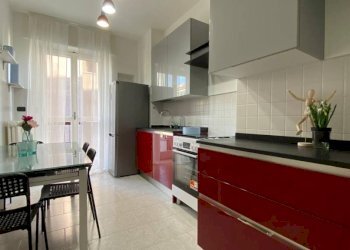 Cucina - Trilocale via Pavia, 6/2, Milano - foto 2