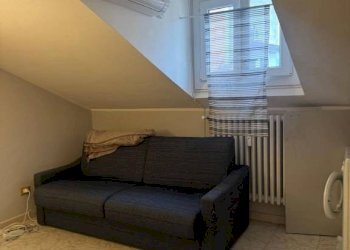 Salone - Attic via Fratelli Calandra, 11, Torino (neighborhood Centro) - photo 4