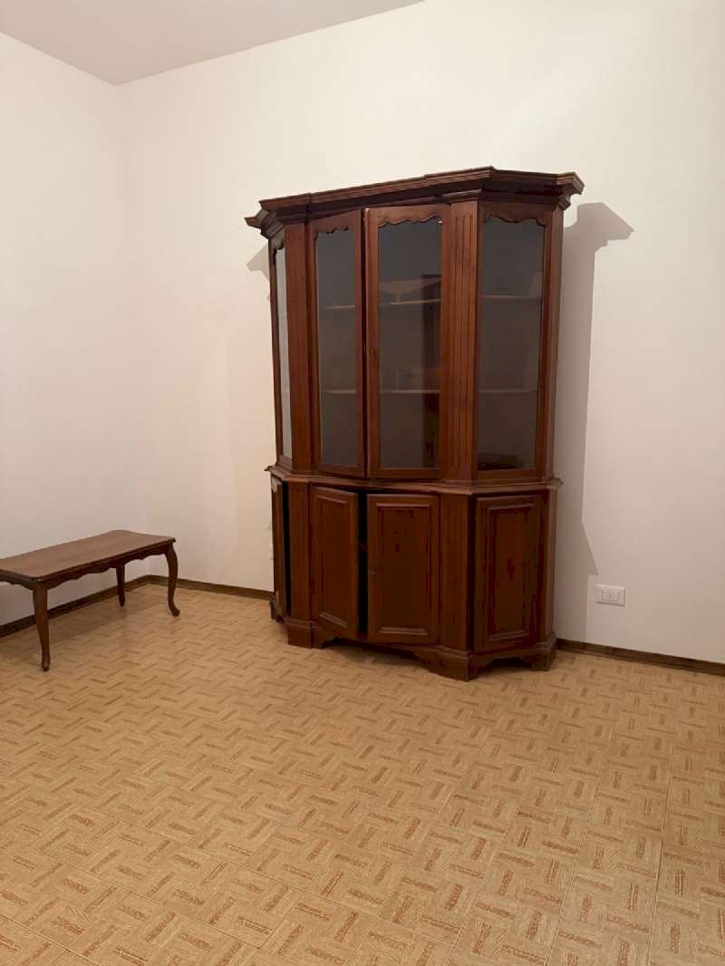 whatsapp image 2026-04-28 at 09.51.21 (21) - Four-room apartment via Saffi, Medicina - photo 2