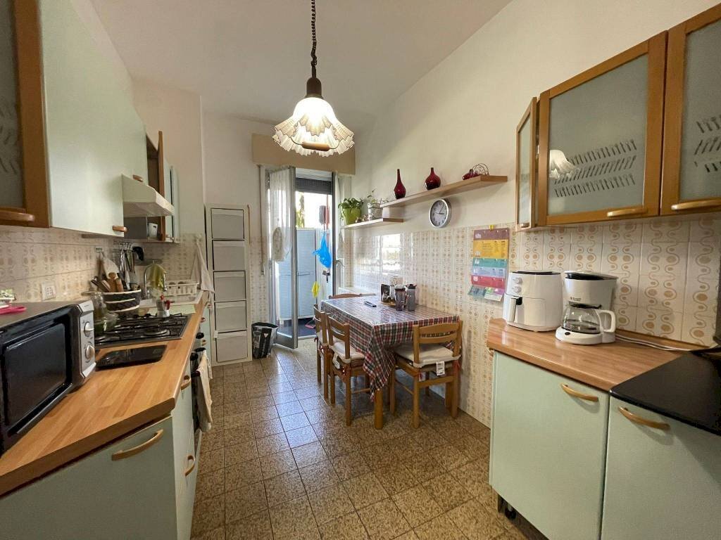 Cucina - Appartamento via Bice Cremagnani, 13, Vimercate - foto 1