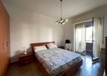 Camera da letto - Two-room apartment via Bice Cremagnani, 13, Vimercate - photo 9