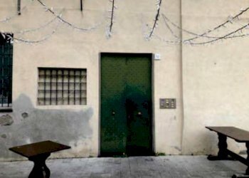 Facciata - Trilocale all'asta via alla Calata Marinetta, 14, Genova (zona Centro Storico) - foto 3