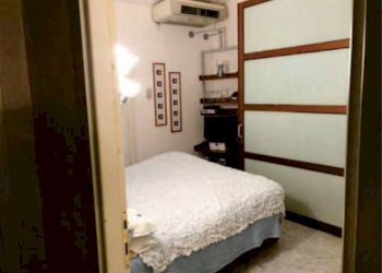 Camera da letto - Trilocale all'asta via alla Calata Marinetta, 14, Genova (zona Centro Storico) - foto 7