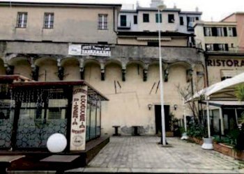 Zona - Trilocale all'asta via alla Calata Marinetta, 14, Genova (zona Centro Storico) - foto 8