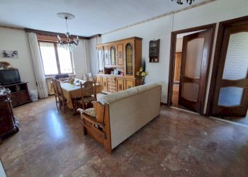 Salone - Villa via Perosa, 23, Borgo San Dalmazzo - photo 14