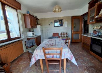Cucina - Villa via Perosa, 23, Borgo San Dalmazzo - photo 17