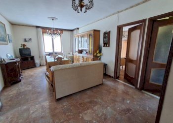 Salone - Villa via Perosa, 23, Borgo San Dalmazzo - photo 21