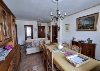 Salone - Villa via Perosa, 23, Borgo San Dalmazzo - photo 22