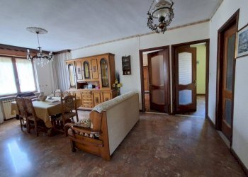 Salone - Villa via Perosa, 23, Borgo San Dalmazzo - photo 28