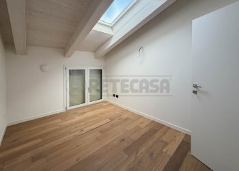 camera da letto - Attico Via A. Doria, Creazzo - foto 19