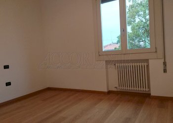 DSC_0041.JPG - Appartamento Padova - foto 13