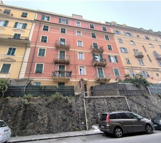 8.jpg - Appartamento all'asta Via del Campasso 17, Genova (zona Sampierdarena) - foto 1