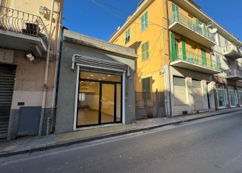 IMG-20250113-WA0040.jpg - Commercial Premises Via Lamarmora 31, Sanremo - photo 2