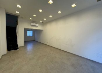 IMG-20250113-WA0046.jpg - Commercial Premises Via Lamarmora 31, Sanremo - photo 8