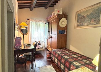 camera da letto - Casale Via di Presentino, Vaiano - foto 25
