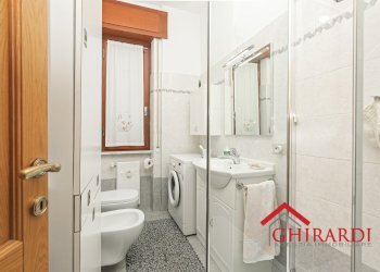 7.0 BAGNO.jpg - Appartamento Via Gavino Antonio 25, Genova (zona Pegli) - foto 27