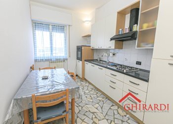 2.0 CUCINA.jpg - Trilocale VIA SIFFREDI 63, Genova (zona Sestri Ponente) - foto 1