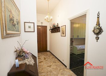 1.2 ingresso.jpg - Appartamento Via Lodovico Calda 38, Genova (zona Sestri Ponente) - foto 4