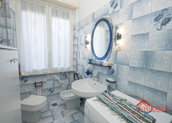 5.0 bagno.jpg - Appartamento Via Lodovico Calda 38, Genova (zona Sestri Ponente) - foto 17