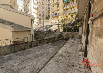 7.0 terrazzo.jpg - Appartamento Via Lodovico Calda 38, Genova (zona Sestri Ponente) - foto 22
