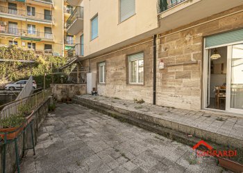 7.1 terrazzo.jpg - Appartamento Via Lodovico Calda 38, Genova (zona Sestri Ponente) - foto 23