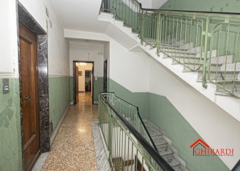 9.0 vano scala.jpg - Appartamento Via Lodovico Calda 38, Genova (zona Sestri Ponente) - foto 30