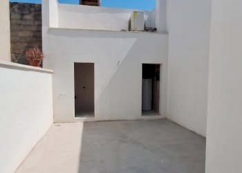 esterno senza macerie 2 - Villa Via IV Novembre 13, San Cesario di Lecce - foto 4