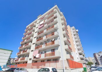 facciata - Four-room apartment Via Caduti di Nassirya 26, Taranto - photo 26