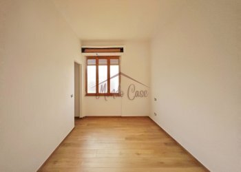 IMG_20260415_090513(1).jpg - Portion of a house Via dei Molini 148, Sarzana - photo 24