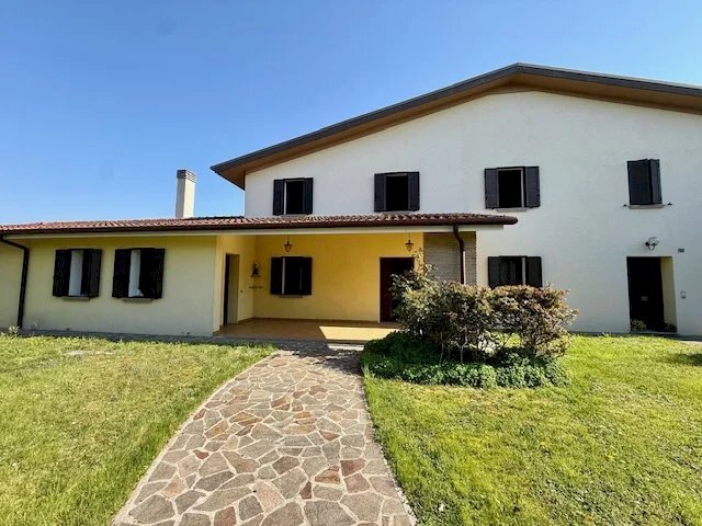 Semi-detached Villa San Fior - photo 1