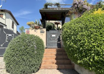 Ingresso - Villa Via Andrea Costa, Casalfiumanese - foto 2