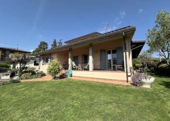 Facciata - Villa Via Andrea Costa, Casalfiumanese - foto 4