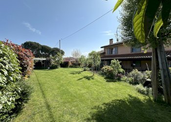 Giardino - Villa Via Andrea Costa, Casalfiumanese - foto 9