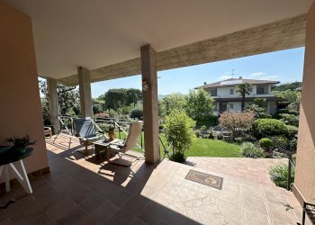 Loggia d'Ingresso - Villa Via Andrea Costa, Casalfiumanese - foto 13