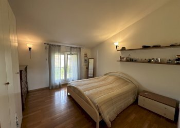 Camera - Villa Via Andrea Costa, Casalfiumanese - foto 33